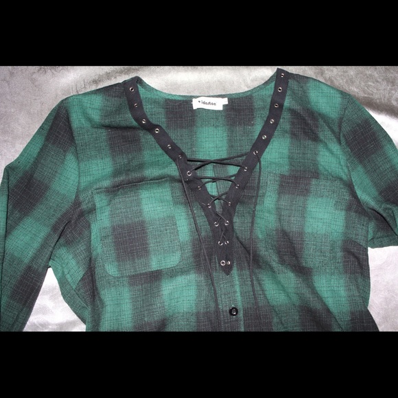 Black & Green tie up flannel - Picture 2 of 3